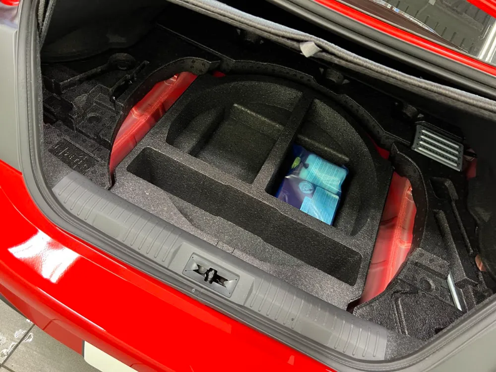 2022 Toyota 86 Premium Interior in Track Red 31